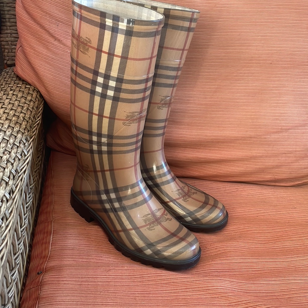 Classic Burberry Rain Boots
